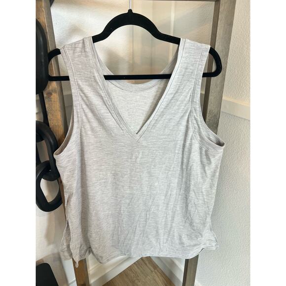 Old Navy Active Breath on Tie Tank - Picture 4 of 5